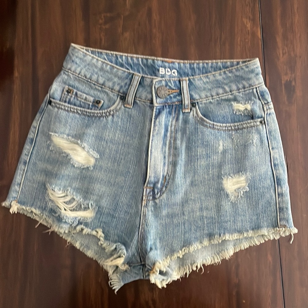 BDG high-rise cheeky jean shorts - size 24